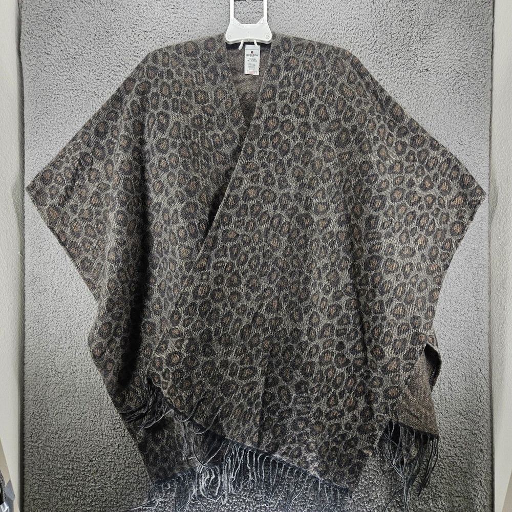 Woolrich Women's‎ Sweater Cardigan Wrap Gray Leopard Tiger Print One Size